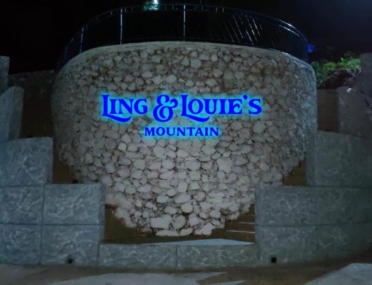 Ling & Louie'S Mountain Villa Mayong Exterior foto